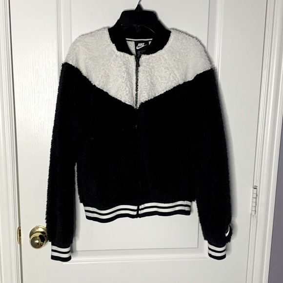 Nike Jackets & Blazers - Nike Sherpa Bomber Jacket